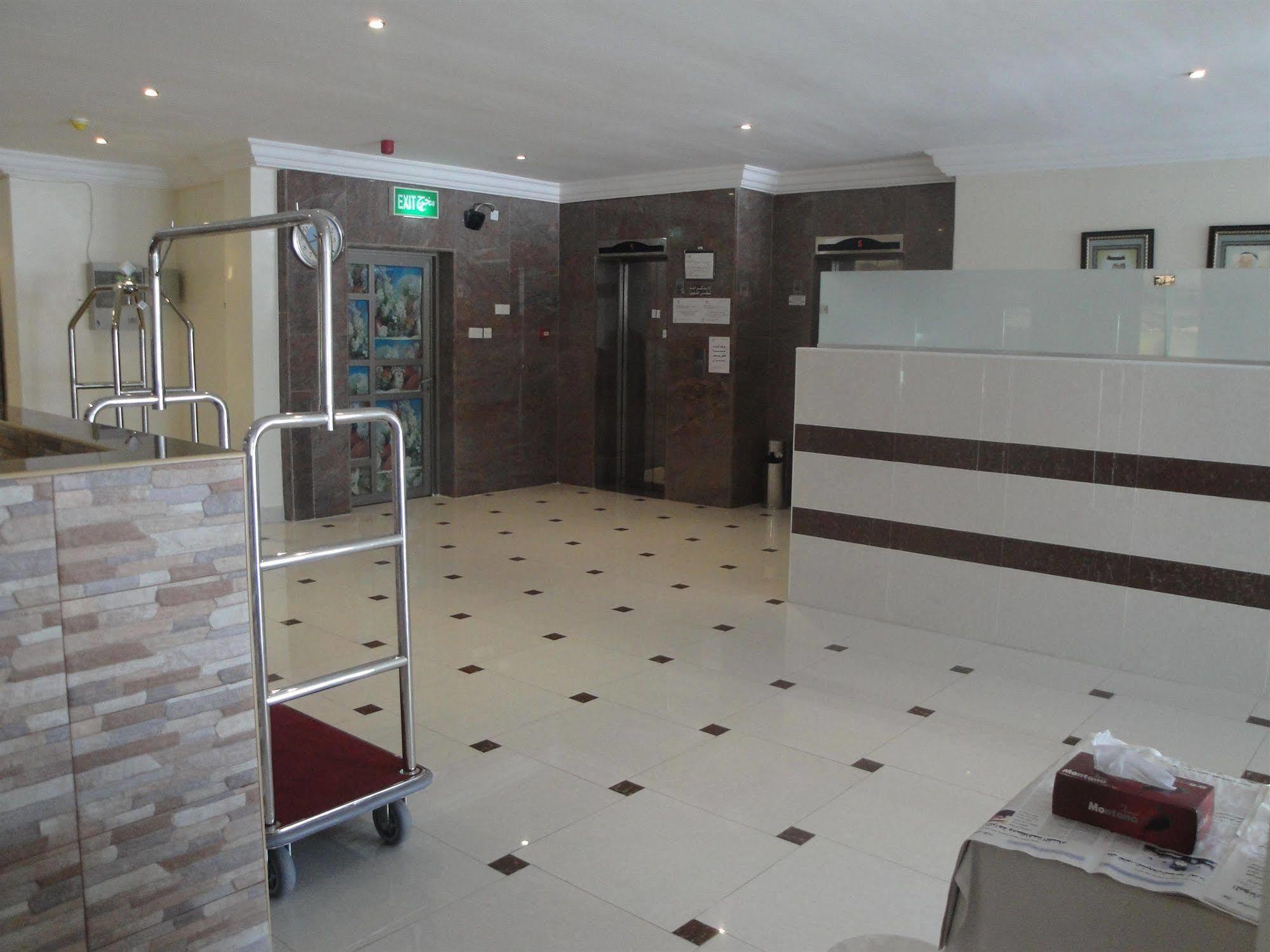 Marina Royal Hotel Suites Koweït Extérieur photo