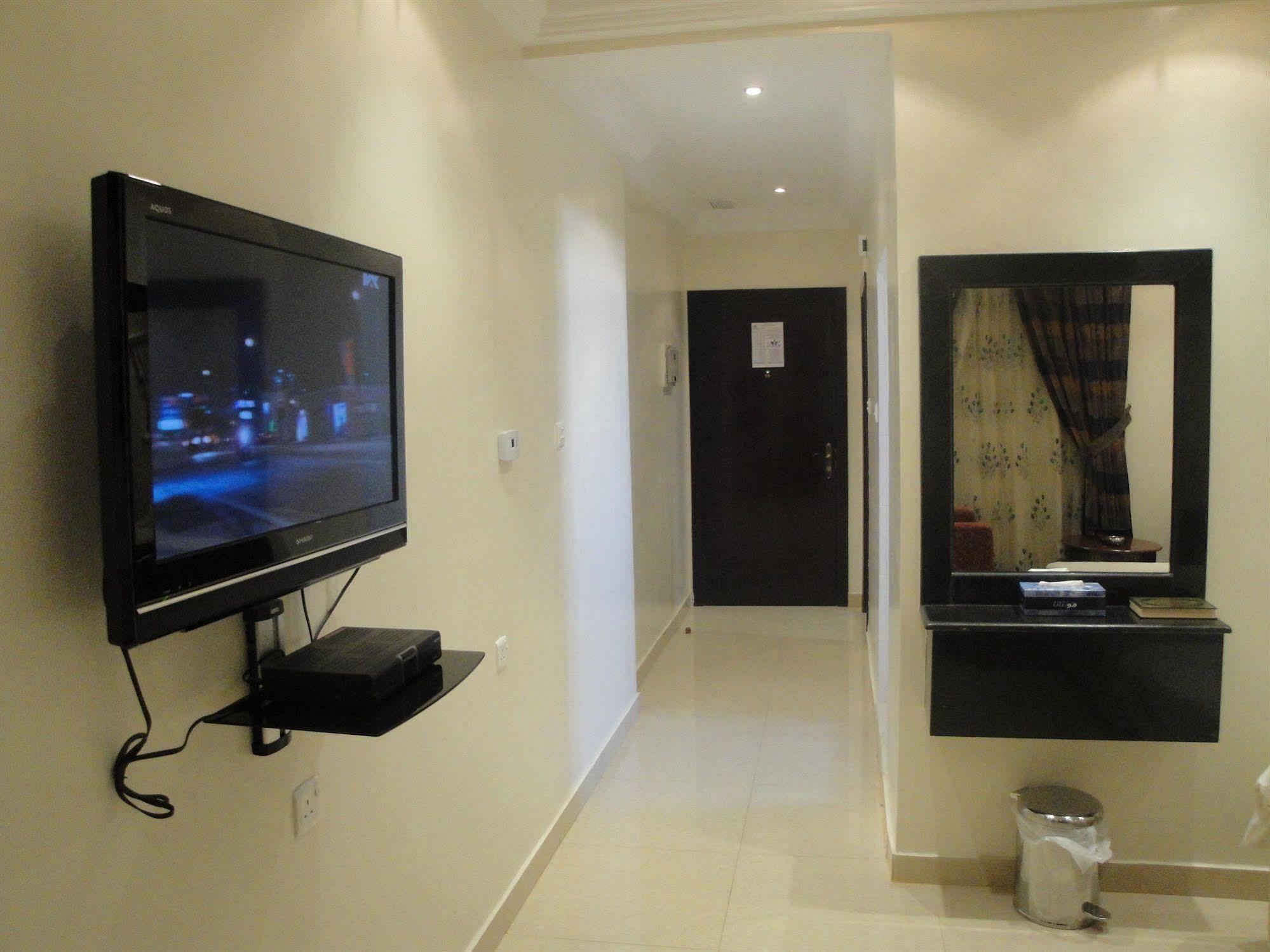 Marina Royal Hotel Suites Koweït Extérieur photo